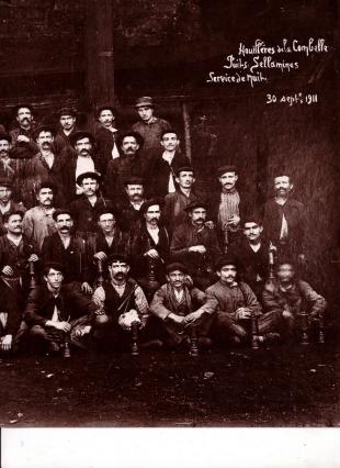 Équipe de nuit du puits de Cellamines à La Combelle - archives des mineurs