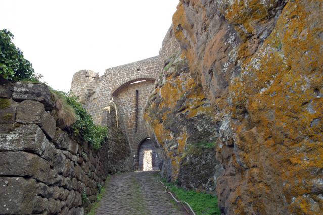 L’entrée de la forteresse 