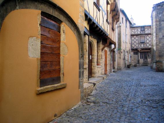 Rue des boucheries, quartier médiéval de Billom