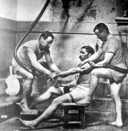  Douche aixoise ou douche massage, Thermes nationaux, début du 20e siècle