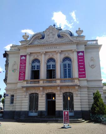 Façade théâtre - Châtel-Guyon