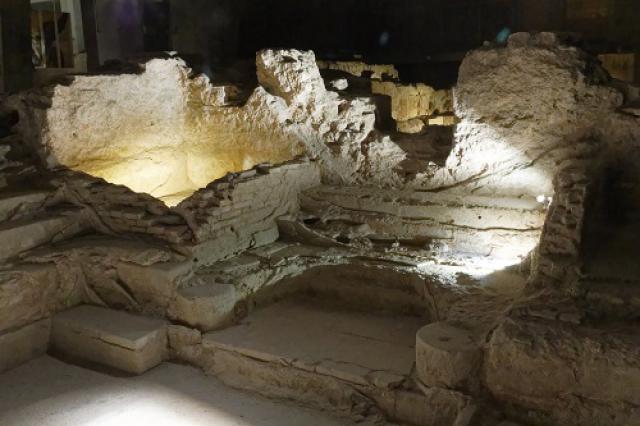 Frigidarium (bain froid), vestiges des Thermes romains d’Aix-les-Bains